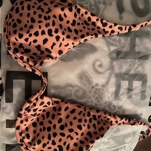 Cheetah V wired new bathing suit top